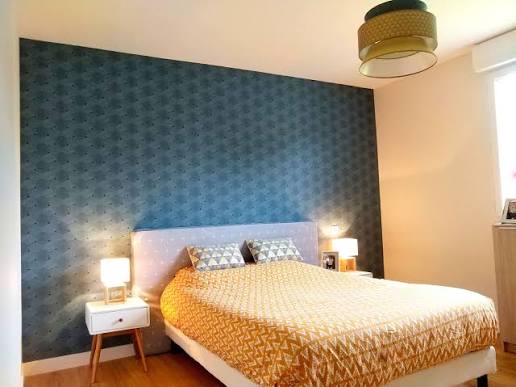 Chambre — mur d'accent tapisserie